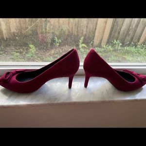Women’s Rockport Total Motion  Pointy Toe Bow Pump Port Wine Leather 8.5